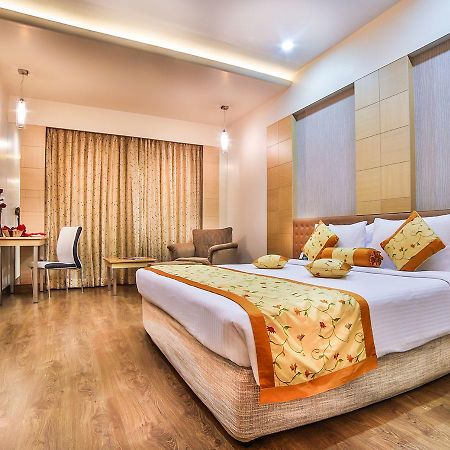 Ramoji Film City- Sitara Luxury Hotel Pedda Ambarpet Exterior foto